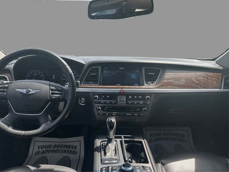 2017 Genesis G80
