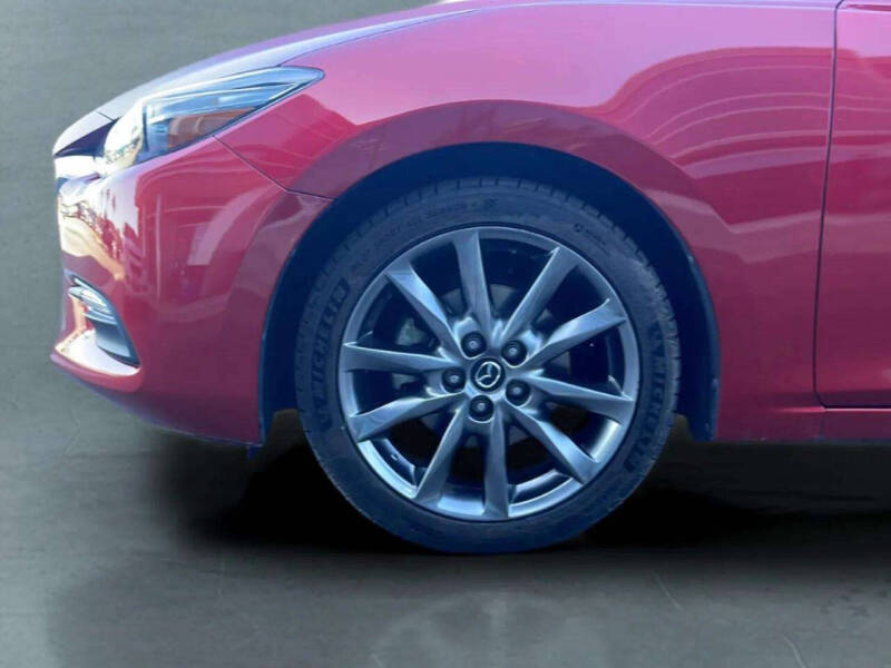 2018 Mazda MAZDA3 Touring