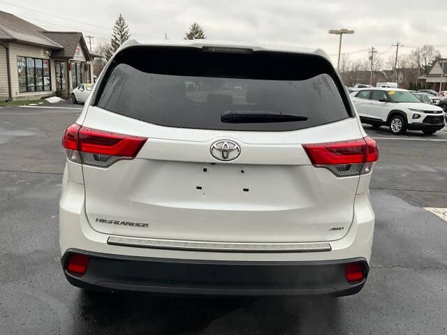 2019 Toyota Highlander LE