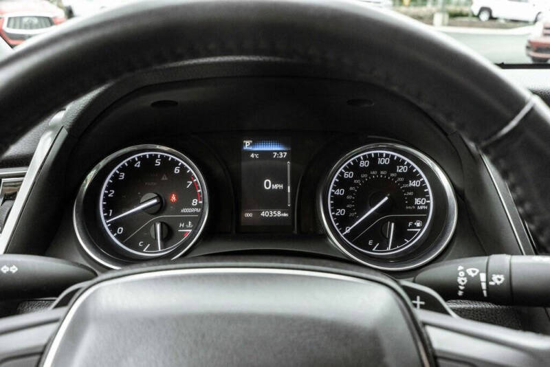 2020 Toyota Camry SE Nightshade