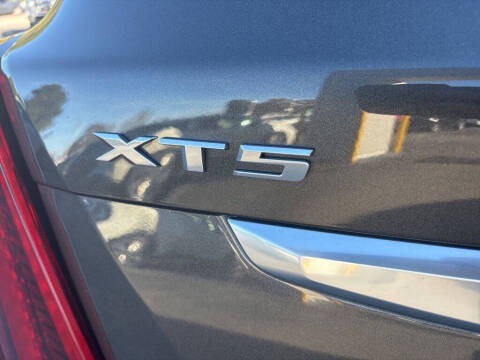 2020 Cadillac XT5 Premium Luxury