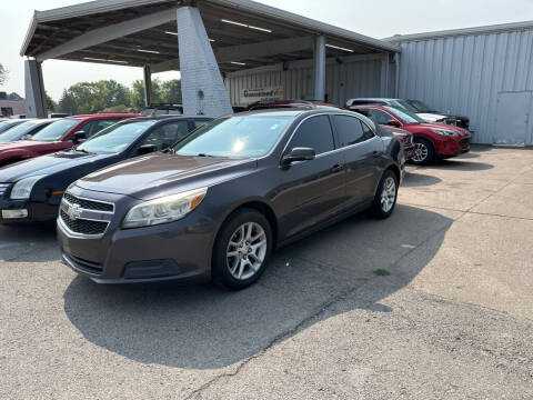 2013 Chevrolet Malibu for sale at Lakeshore Auto Wholesalers in Amherst OH