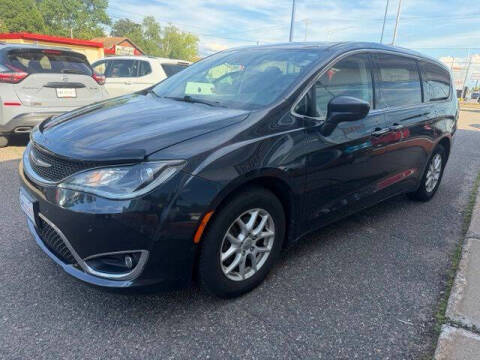 2020 Chrysler Pacifica Touring