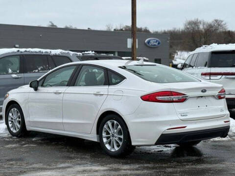 2020 Ford Fusion SE