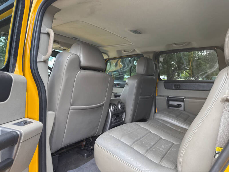 2004 HUMMER H2 Lux Series