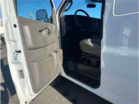 2019 Chevrolet Express 2500