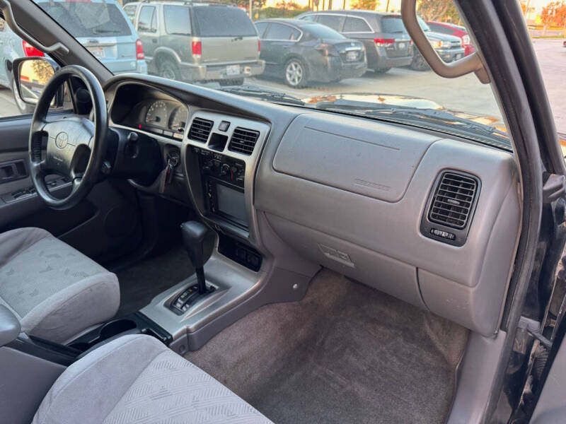 2001 Toyota 4Runner SR5