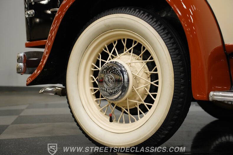 1932 Chrysler Cirrus