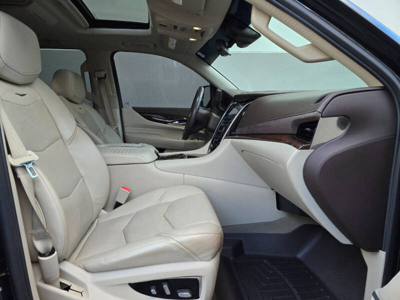 2017 Cadillac Escalade Premium Luxury