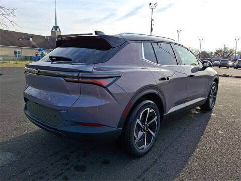 2026 Chevrolet Equinox EV LT 2