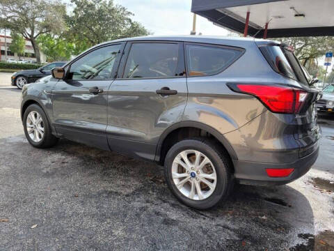 2019 Ford Escape S