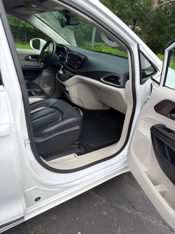 2018 Chrysler Pacifica Touring L