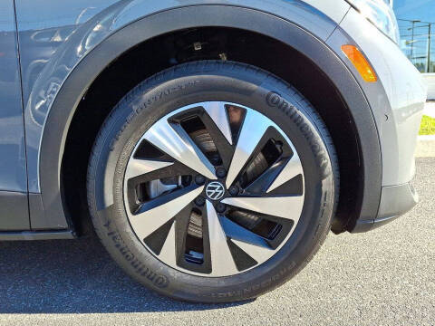 2023 Volkswagen ID.4 Pro