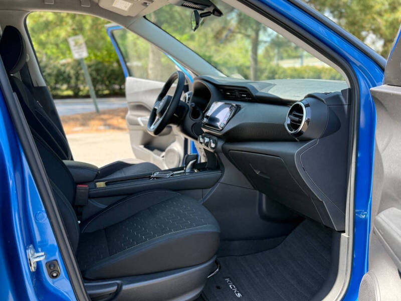2024 Nissan Kicks SV