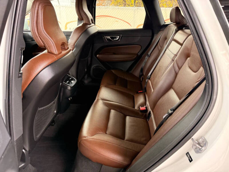 2020 Volvo XC60 T5 Inscription