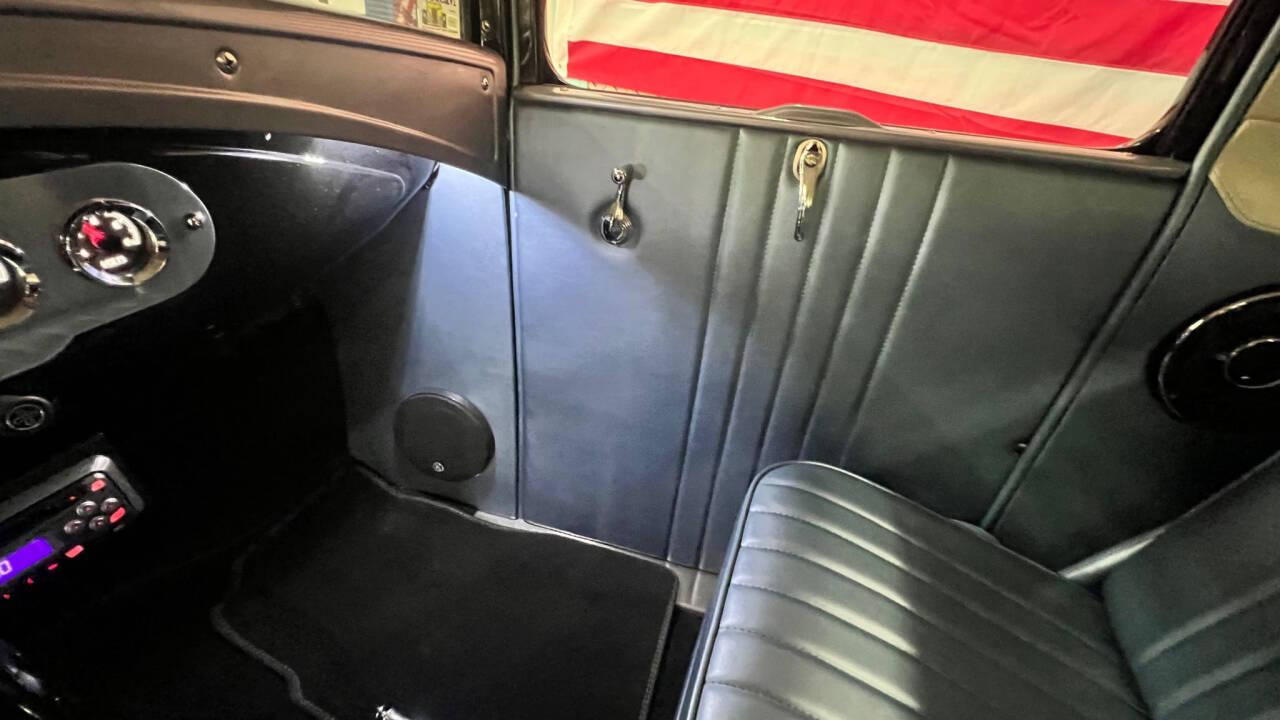 1930 Ford Model A 27