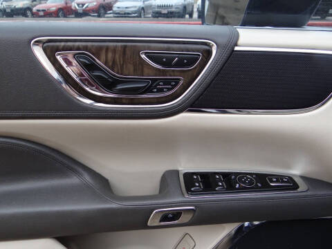 2017 Lincoln Continental Reserve