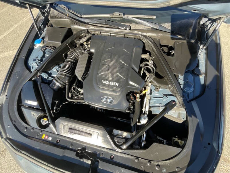 2015 Hyundai Genesis