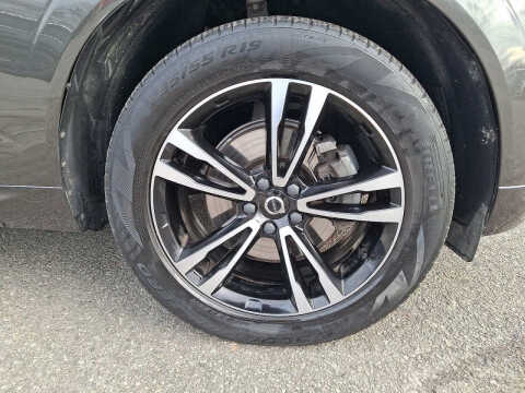 2021 Volvo XC60 T5 Momentum