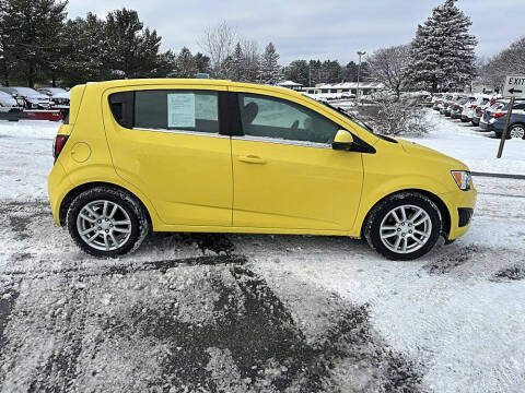 2016 Chevrolet Sonic LT Auto