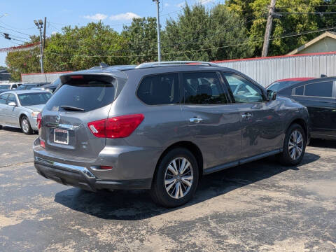 2020 Nissan Pathfinder SL