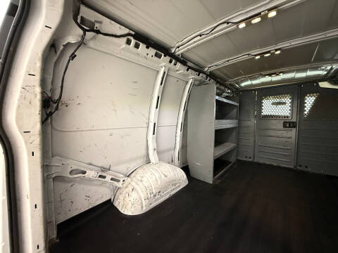 2017 Chevrolet Express 2500