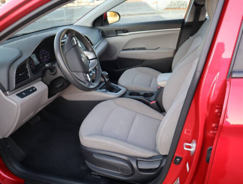 2020 Hyundai Elantra SE