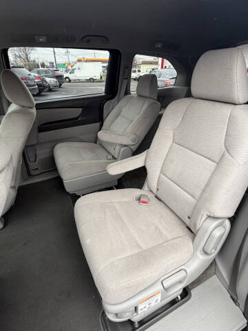 2011 Honda Odyssey LX