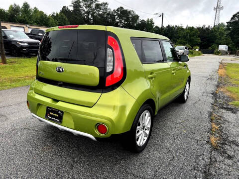 2019 Kia Soul +