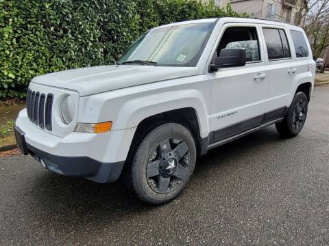 2014 Jeep Patriot for sale at Blue Line Auto Group in Portland OR