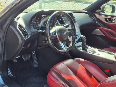 2017 Infiniti Q60 Red Sport 400