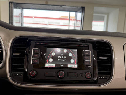 2015 Volkswagen Beetle Convertible 1.8T Classic PZEV