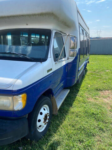 1994 Ford E-Series for sale at Z Motors in Chattanooga TN