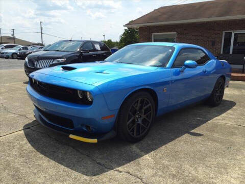 2019 Dodge Challenger for sale at Ernie Cook and Son Motors in Shelbyville TN