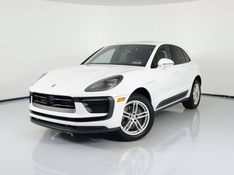2025 Porsche Macan