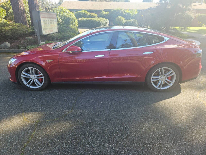 2014 Tesla Model S P85