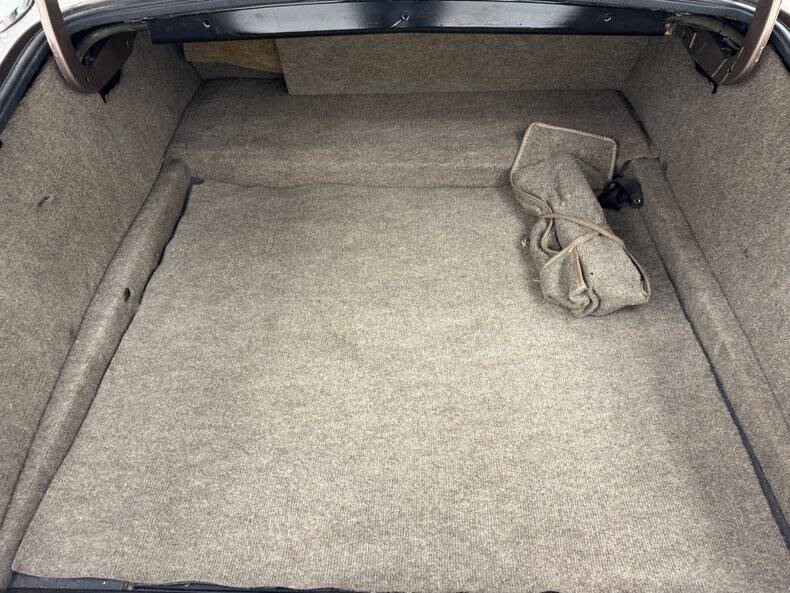 1986 Jaguar XJ-Series XJ6 Vanden Plas