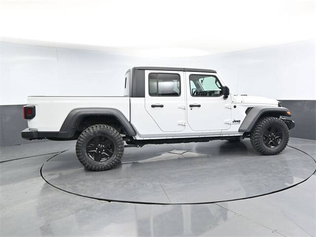 2023 Jeep Gladiator Sport