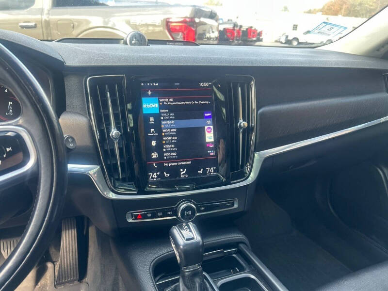 2017 Volvo V90 Cross Country T6