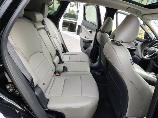 2025 Infiniti QX50 Luxe