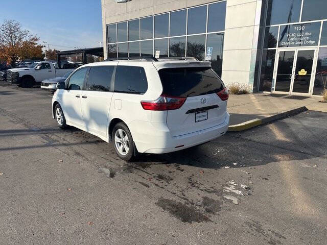 2020 Toyota Sienna L 7-Passenger