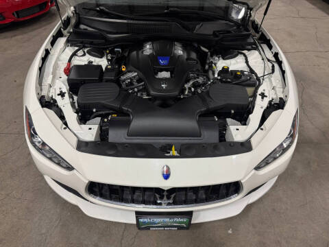 2014 Maserati Ghibli S Q4