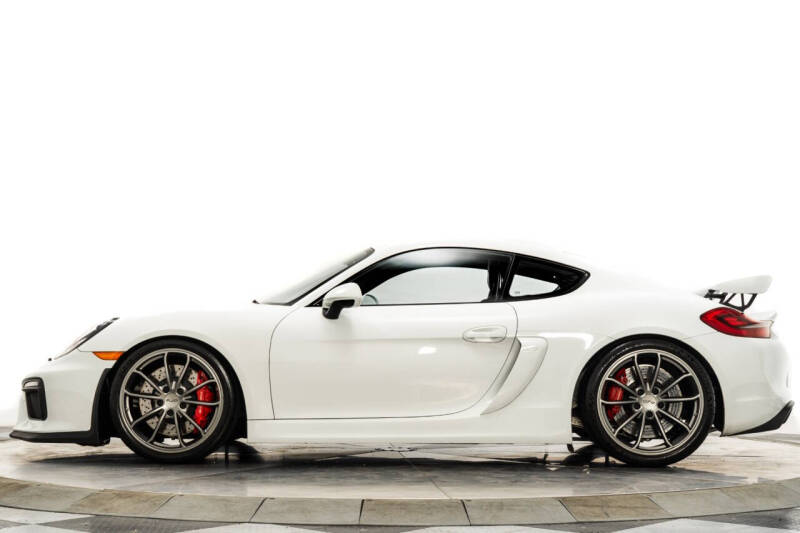 2016 Porsche Cayman GT4
