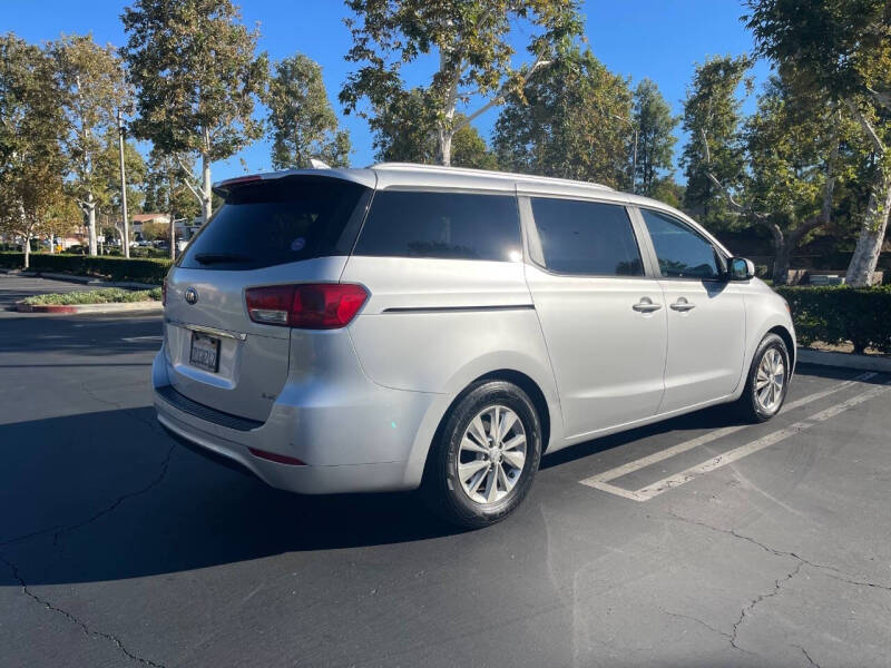 2016 Kia Sedona LX
