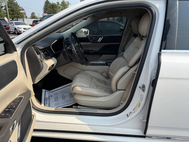 2017 Lincoln Continental Select