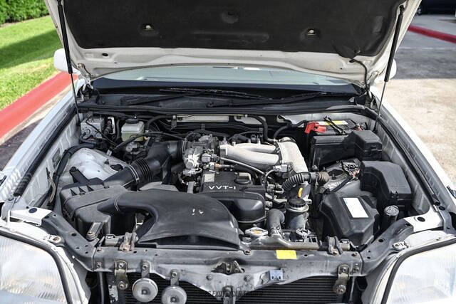2000 Toyota Crown