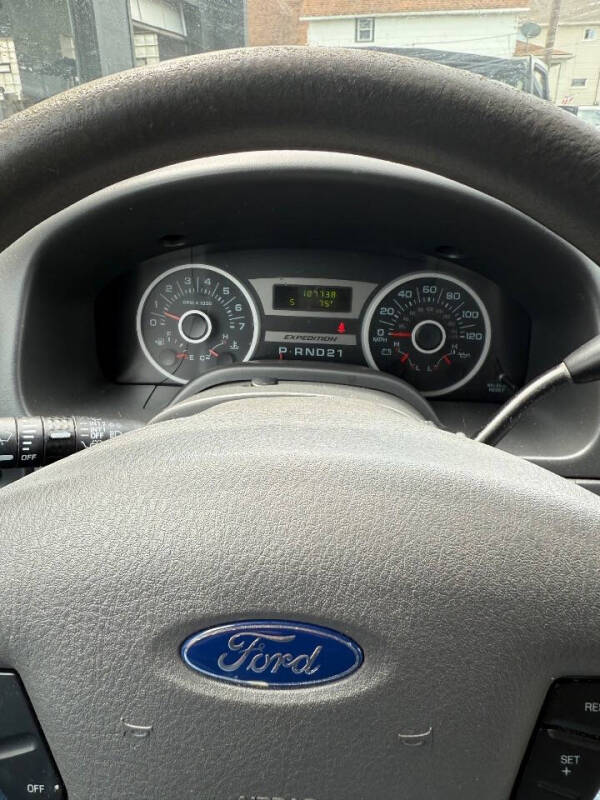 2005 Ford Expedition XLT