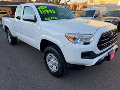 2019 Toyota Tacoma for sale at Alexander Antkowiak Auto Sales Inc. in Hatboro PA