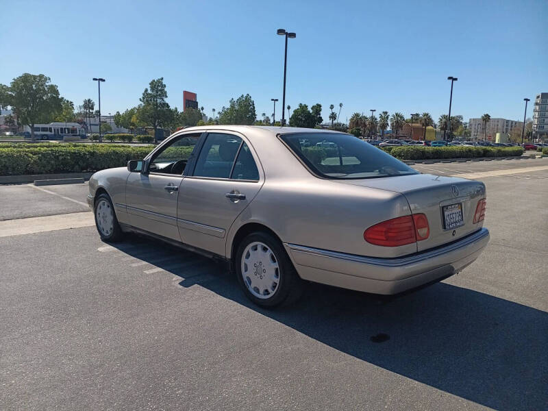 1998 Mercedes-Benz E-Class E 320