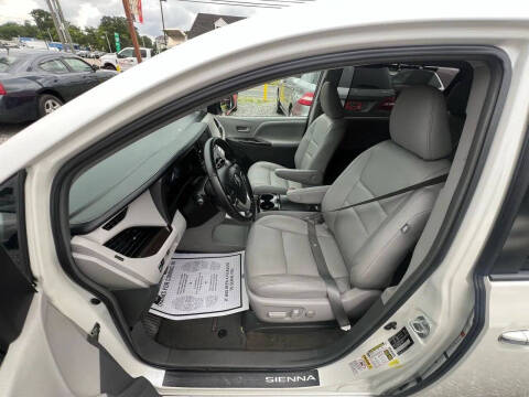 2015 Toyota Sienna